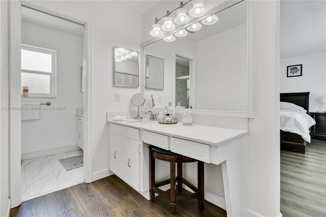 Recently Sold: $899,900 (4 beds, 2 baths, 3319 Square Feet)