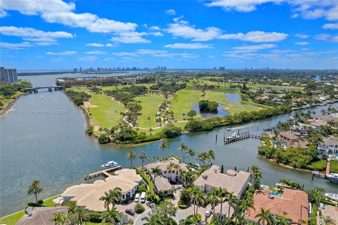 For Sale: $8,750,000 (5 beds, 5 baths, 4611 Square Feet)