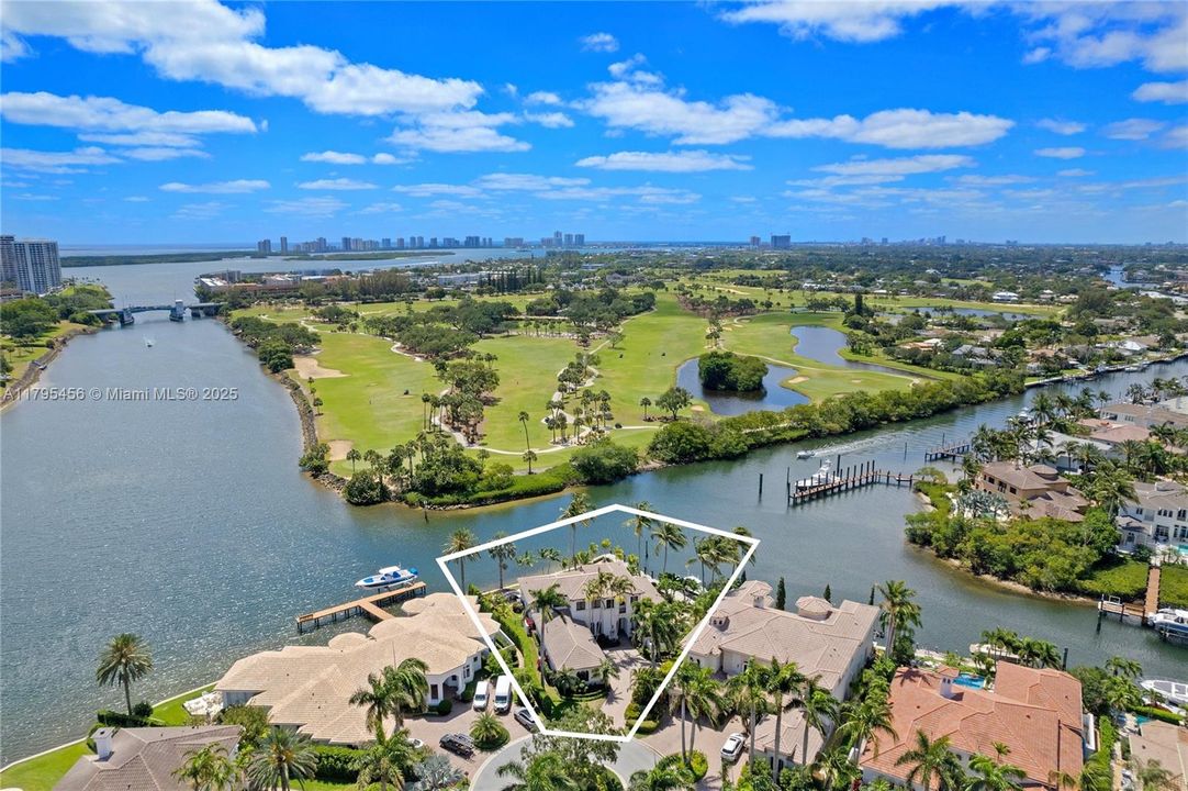 For Sale: $8,750,000 (5 beds, 5 baths, 4611 Square Feet)