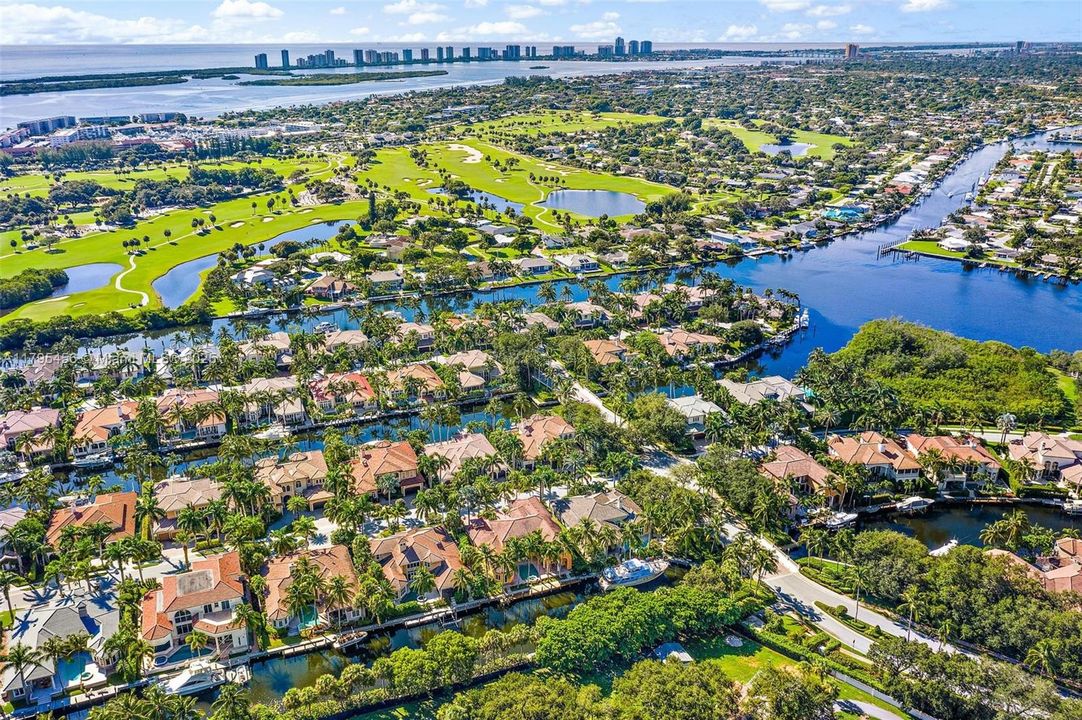 For Sale: $8,750,000 (5 beds, 5 baths, 4611 Square Feet)