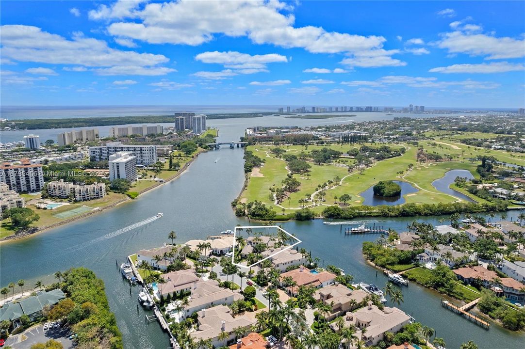 For Sale: $8,750,000 (5 beds, 5 baths, 4611 Square Feet)