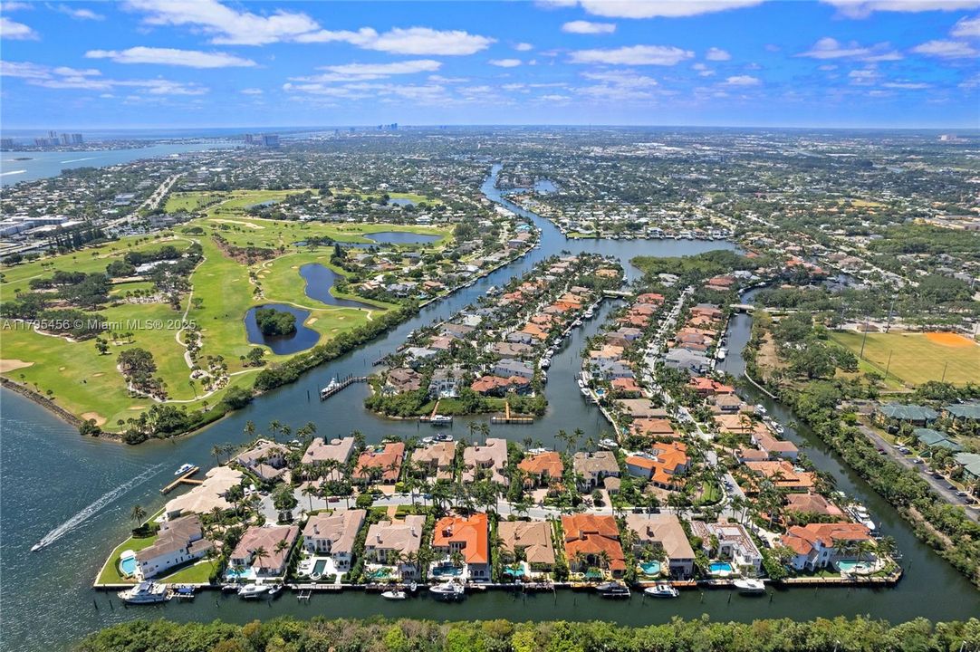 For Sale: $8,750,000 (5 beds, 5 baths, 4611 Square Feet)