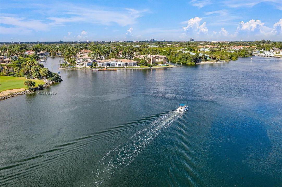 For Sale: $8,750,000 (5 beds, 5 baths, 4611 Square Feet)