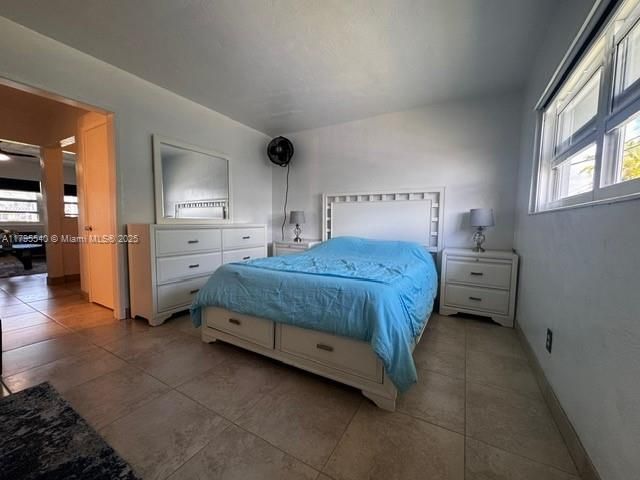 待售: $117,700 (1 贝兹, 1 浴室, 600 平方英尺)