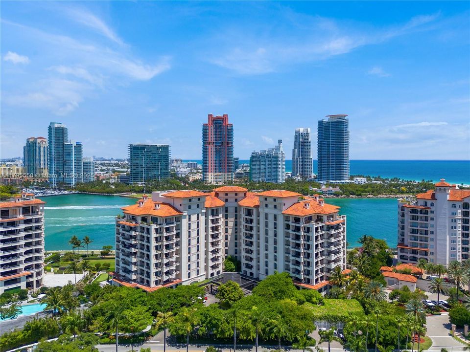 For Sale: $23,500,000 (5 beds, 6 baths, 7630 Square Feet)
