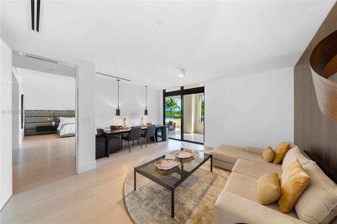 For Sale: $23,500,000 (5 beds, 6 baths, 7630 Square Feet)