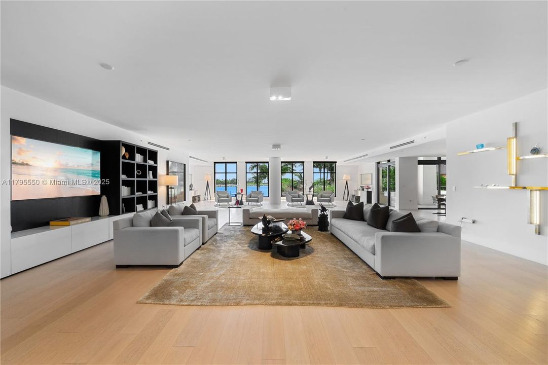For Sale: $23,500,000 (5 beds, 6 baths, 7630 Square Feet)