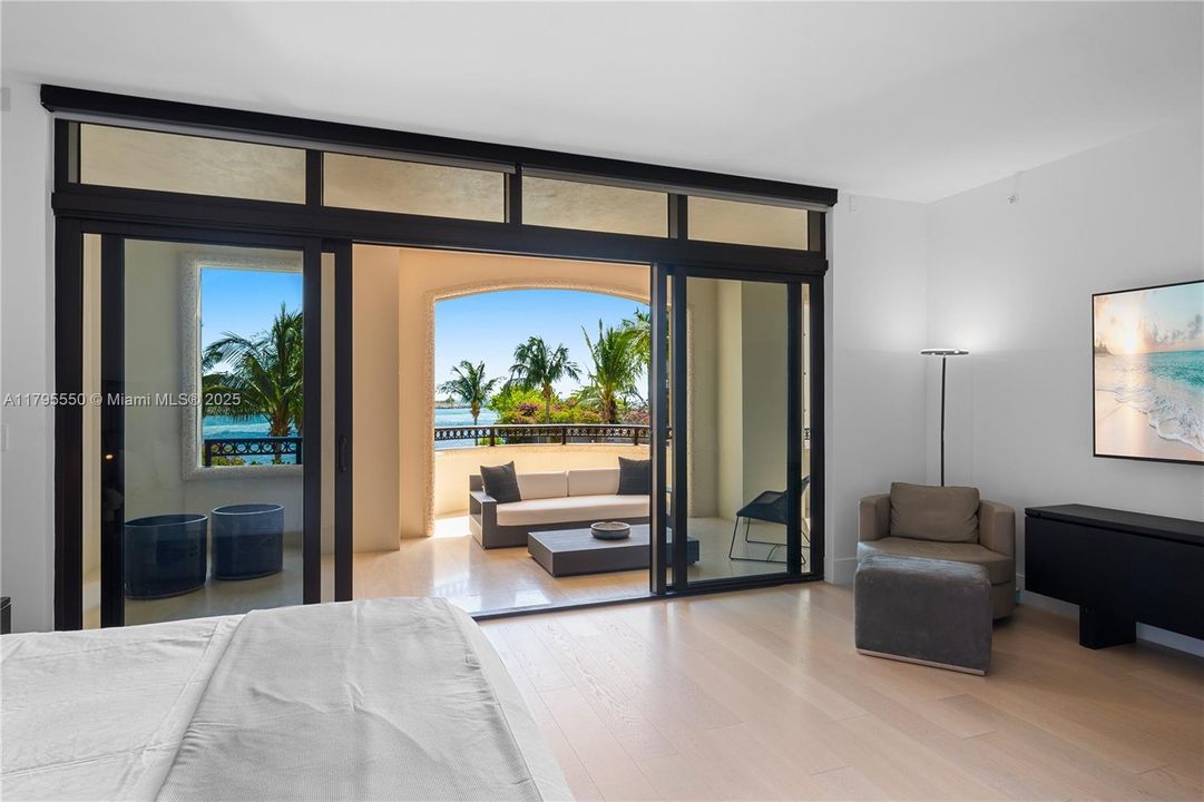 For Sale: $23,500,000 (5 beds, 6 baths, 7630 Square Feet)