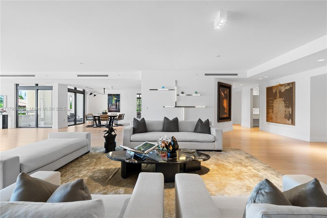 For Sale: $23,500,000 (5 beds, 6 baths, 7630 Square Feet)