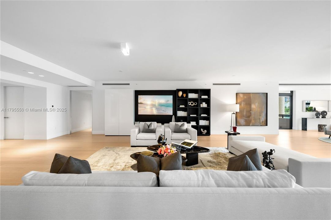 For Sale: $23,500,000 (5 beds, 6 baths, 7630 Square Feet)