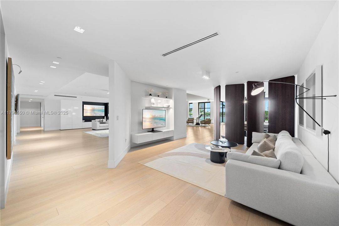 For Sale: $23,500,000 (5 beds, 6 baths, 7630 Square Feet)