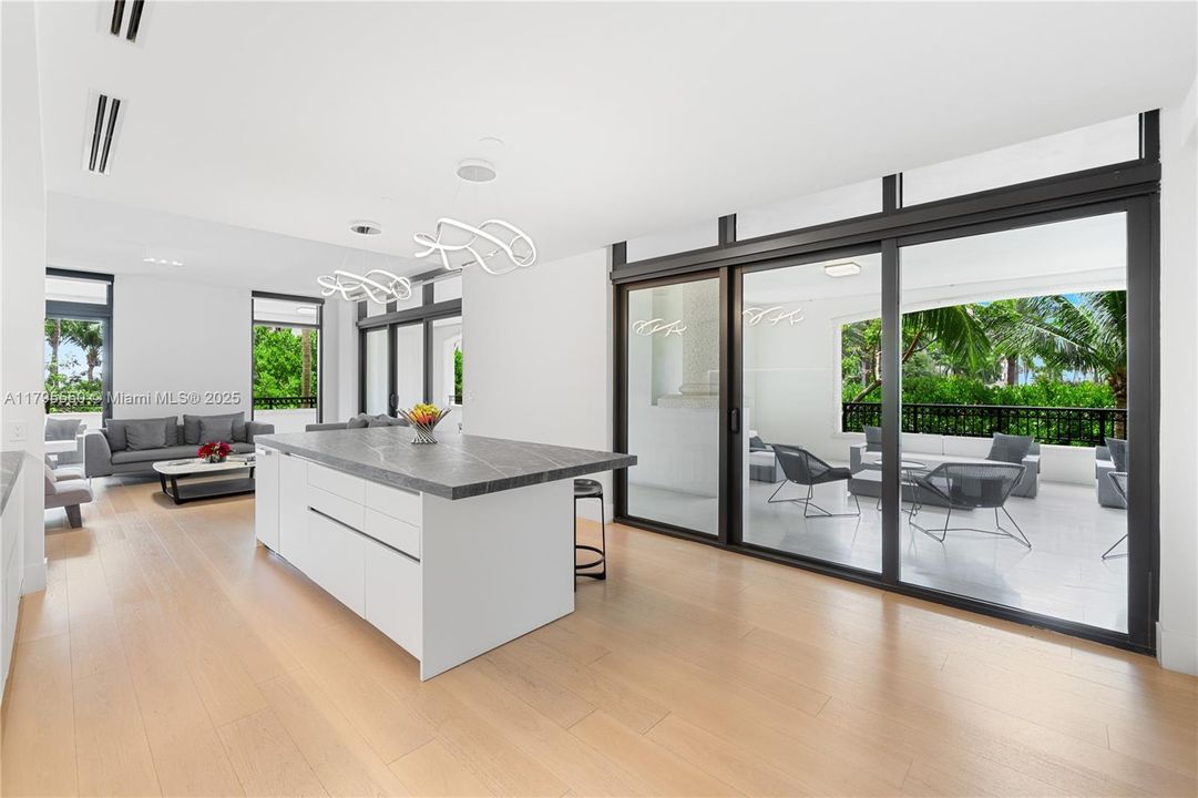 For Sale: $23,500,000 (5 beds, 6 baths, 7630 Square Feet)