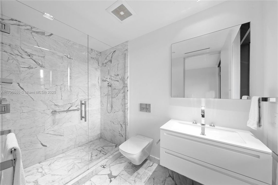 For Sale: $23,500,000 (5 beds, 6 baths, 7630 Square Feet)