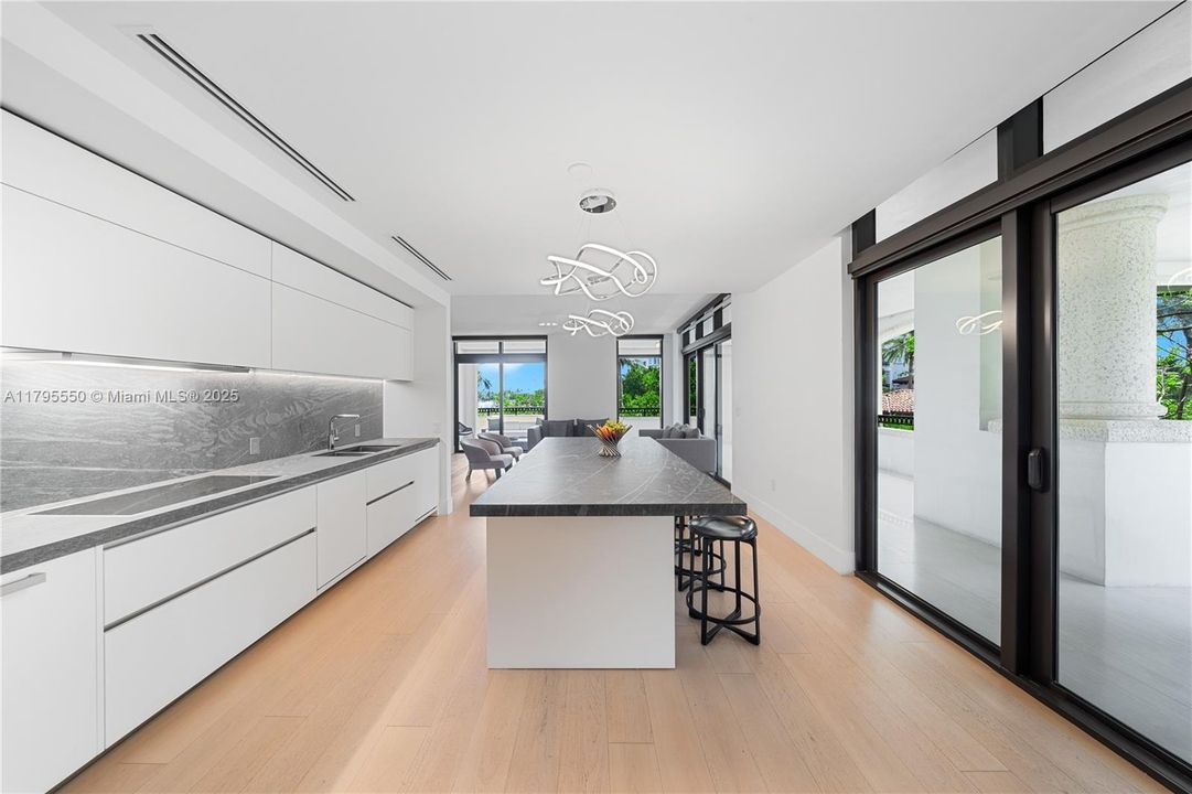 For Sale: $23,500,000 (5 beds, 6 baths, 7630 Square Feet)
