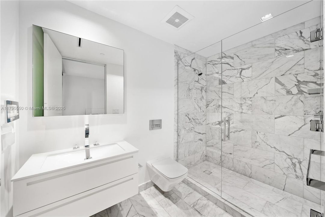 For Sale: $23,500,000 (5 beds, 6 baths, 7630 Square Feet)