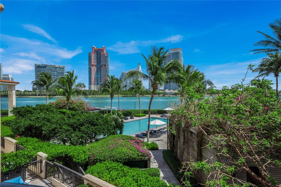 For Sale: $23,500,000 (5 beds, 6 baths, 7630 Square Feet)