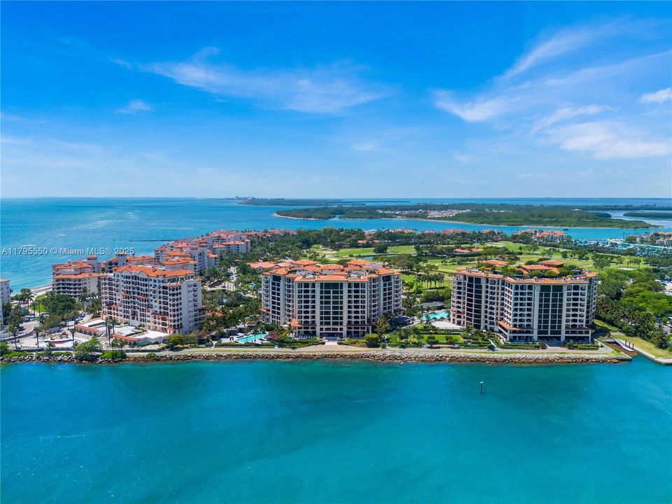 For Sale: $23,500,000 (5 beds, 6 baths, 7630 Square Feet)