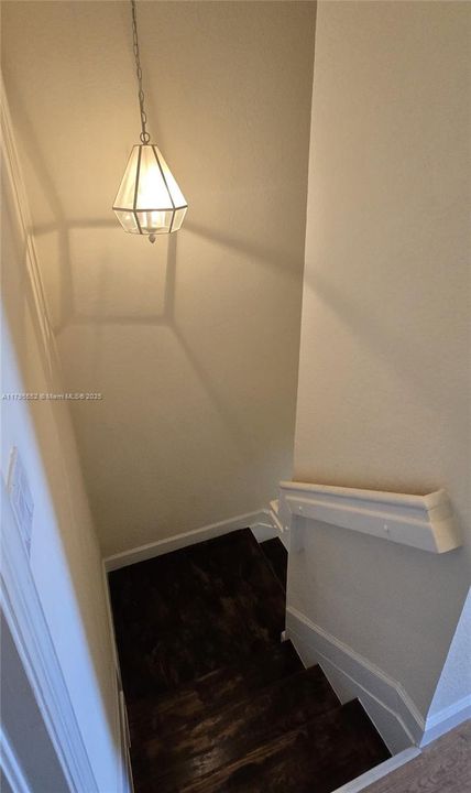 Recently Rented: $2,200 (2 beds, 2 baths, 1069 Square Feet)