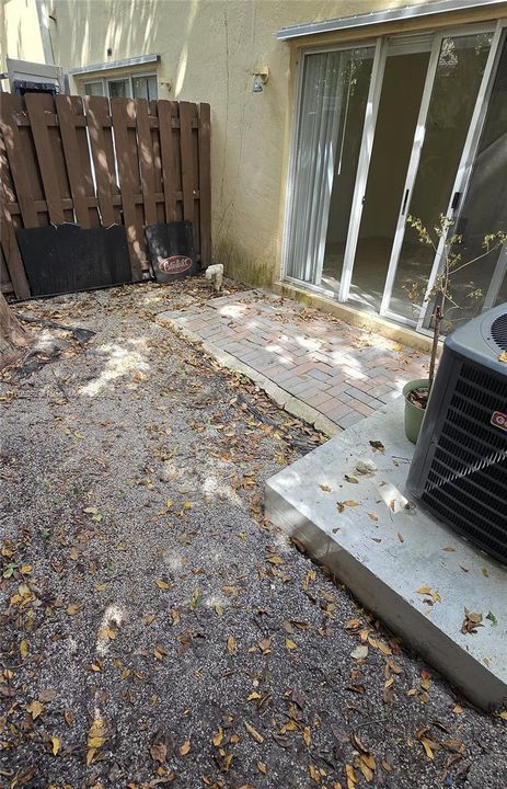 Recently Rented: $2,200 (2 beds, 2 baths, 1069 Square Feet)