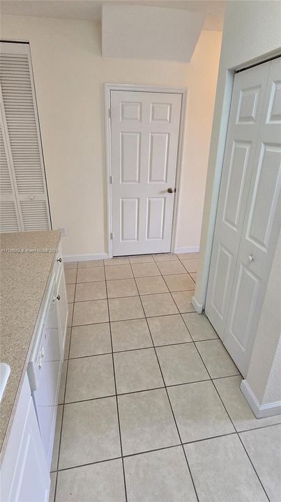 Recently Rented: $2,200 (2 beds, 2 baths, 1069 Square Feet)