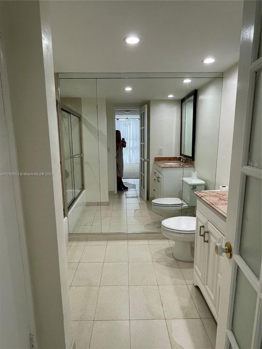 最近售出: $335,000 (1 贝兹, 1 浴室, 768 平方英尺)