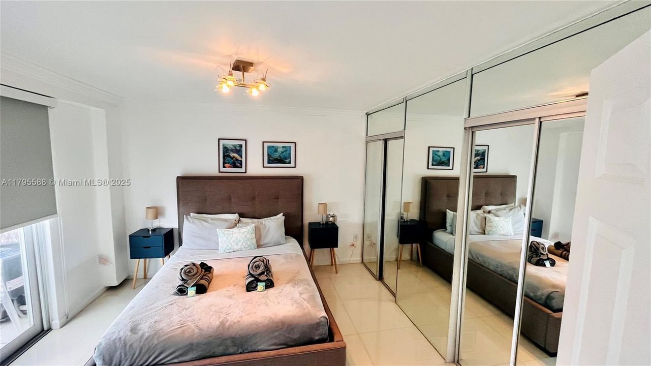 Recently Sold: $249,000 (1 beds, 1 baths, 650 Square Feet)