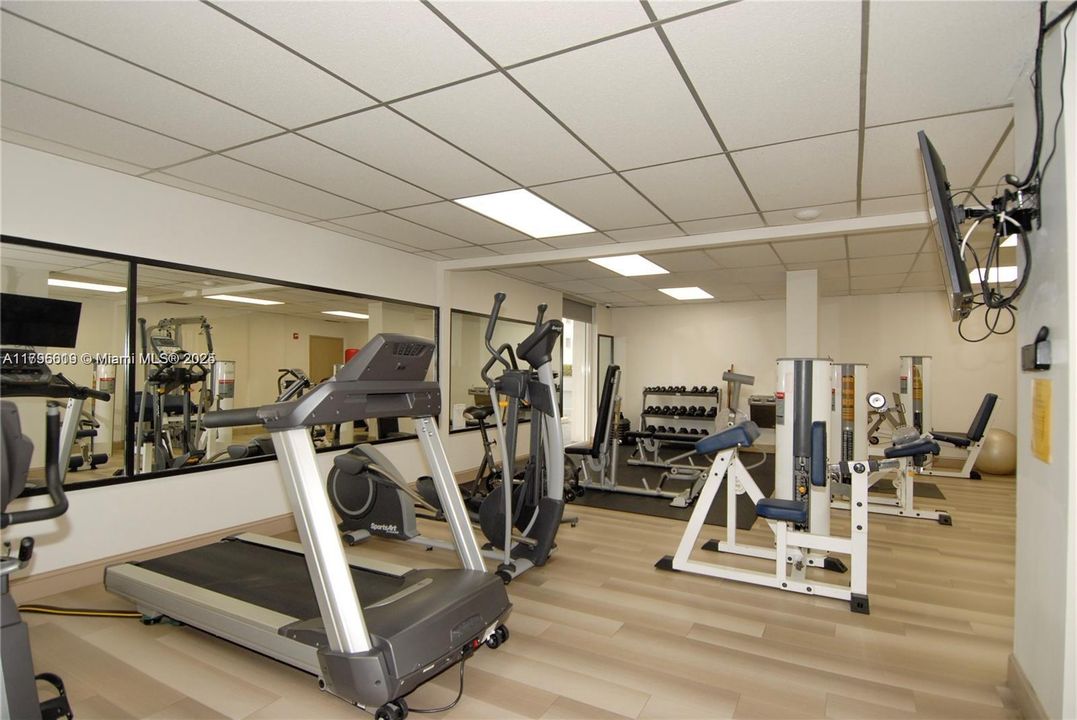 Activo con contrato: $399,000 (2 camas, 2 baños, 1200 Pies cuadrados)