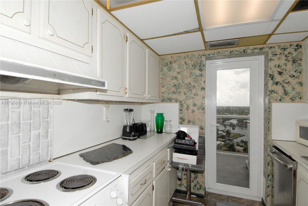 Activo con contrato: $399,000 (2 camas, 2 baños, 1200 Pies cuadrados)