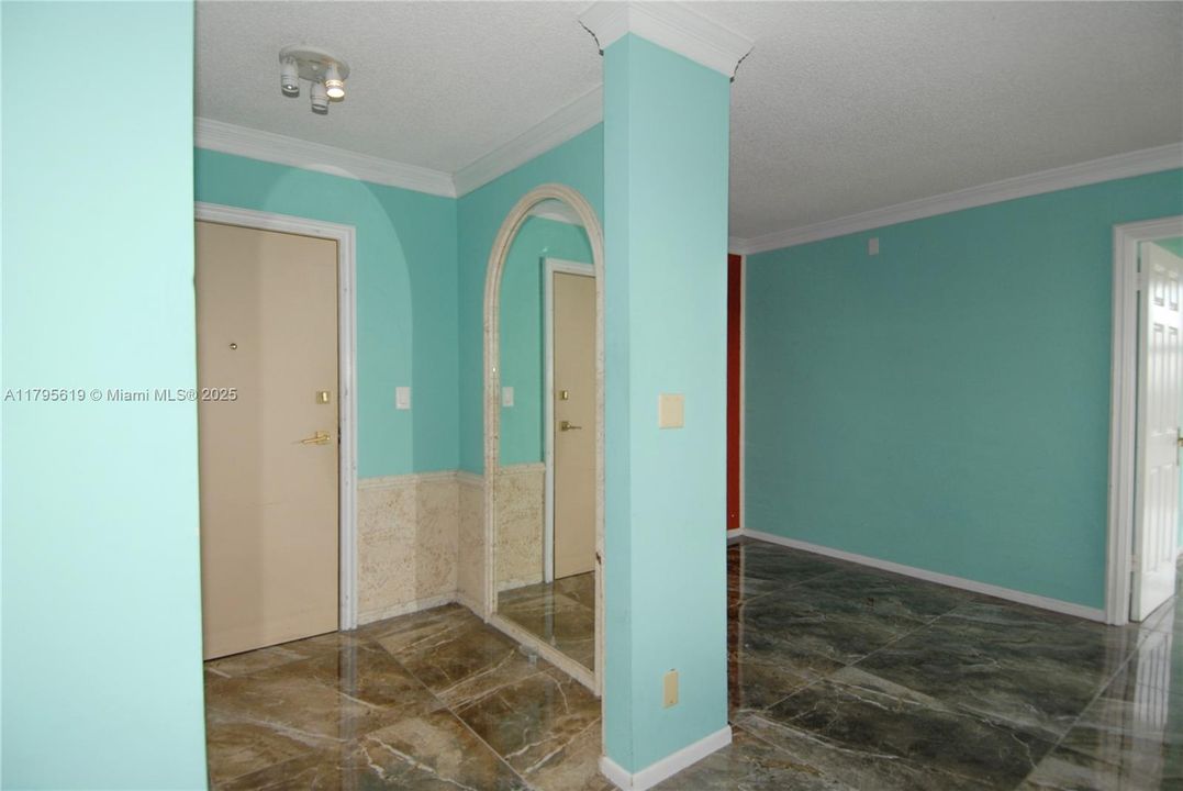 Activo con contrato: $399,000 (2 camas, 2 baños, 1200 Pies cuadrados)