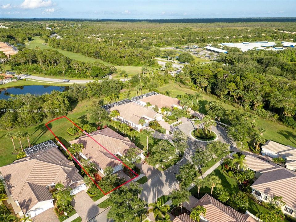 Recently Sold: $480,000 (2 beds, 2 baths, 1526 Square Feet)