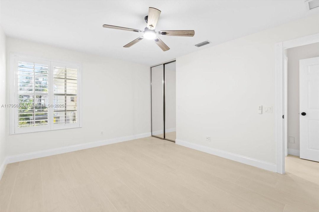 Recently Sold: $480,000 (2 beds, 2 baths, 1526 Square Feet)