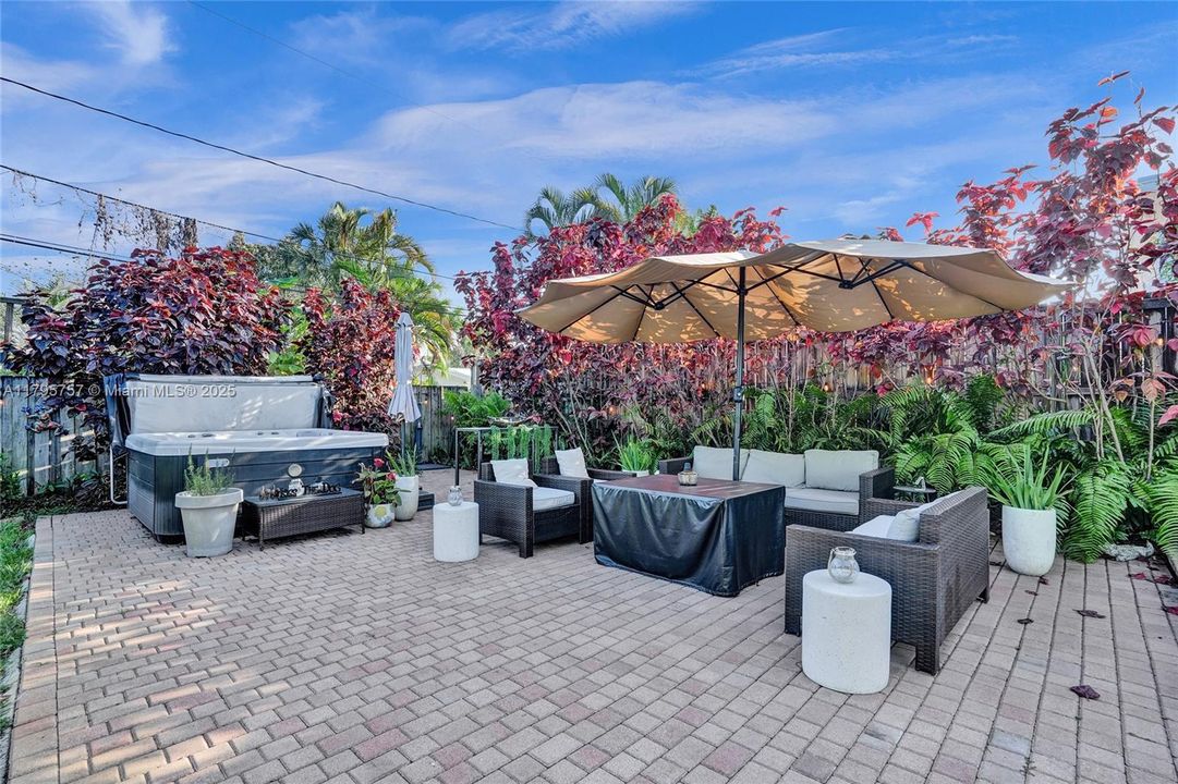 Недавно продано: $525,000 (2 спален, 2 ванн, 1141 Квадратных фут)