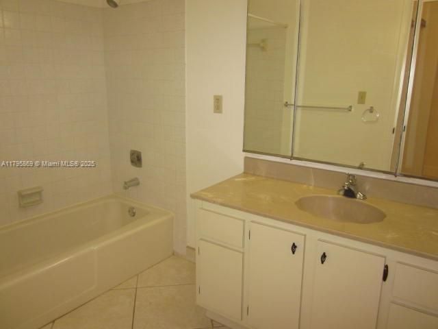 Недавно арендовано: $3,550 (3 спален, 2 ванн, 1724 Квадратных фут)