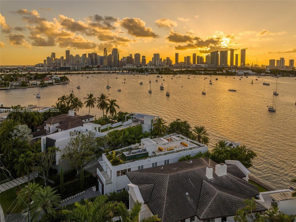 For Sale: $24,500,000 (5 beds, 6 baths, 4827 Square Feet)