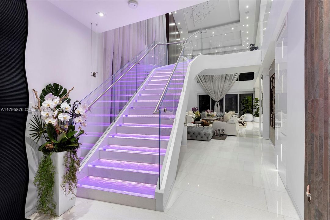 For Sale: $24,500,000 (5 beds, 6 baths, 4827 Square Feet)