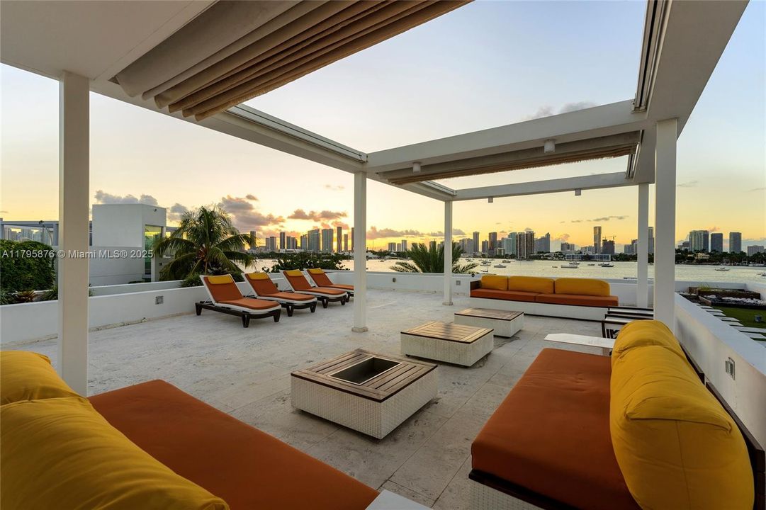 For Sale: $24,500,000 (5 beds, 6 baths, 4827 Square Feet)