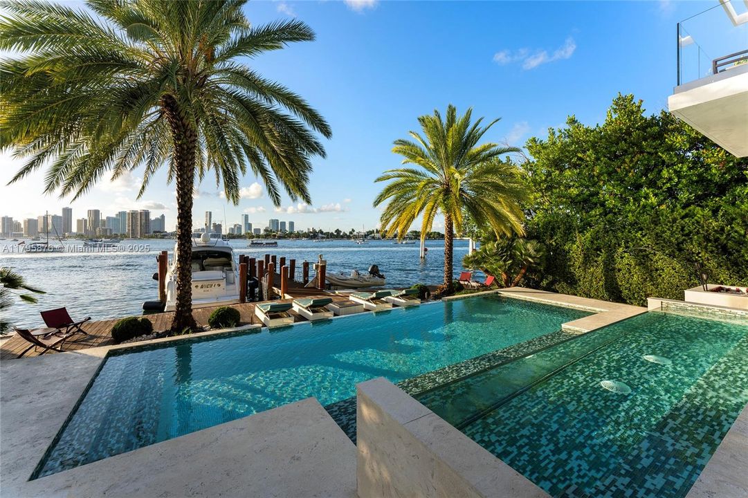 For Sale: $24,500,000 (5 beds, 6 baths, 4827 Square Feet)