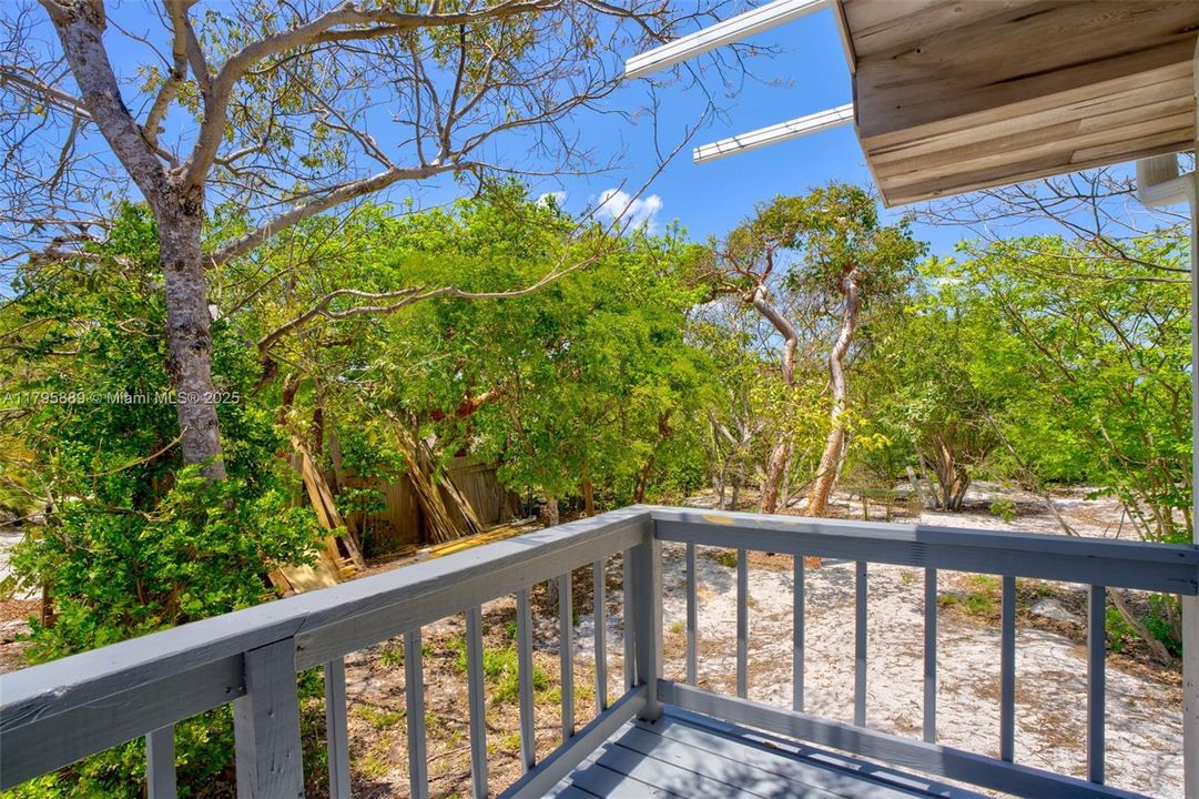 Vendido Recientemente: $699,000 (3 camas, 1 baños, 1162 Pies cuadrados)