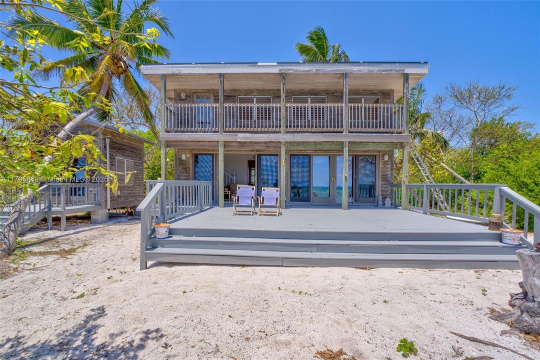 Vendido Recientemente: $699,000 (3 camas, 1 baños, 1162 Pies cuadrados)