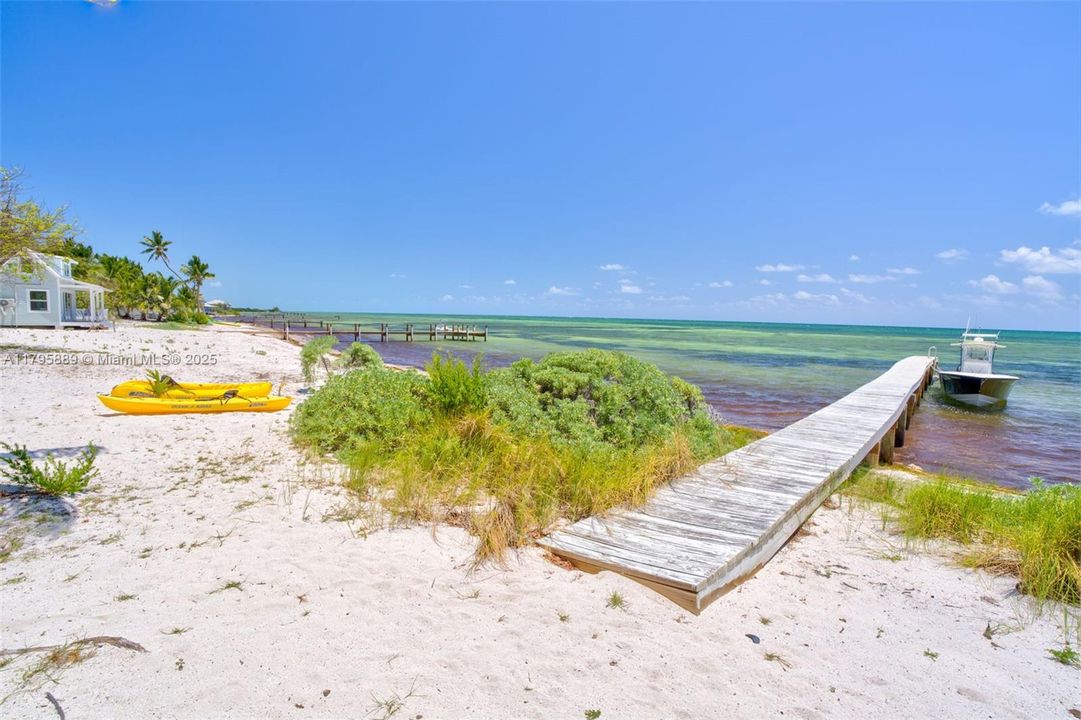 Vendido Recientemente: $699,000 (3 camas, 1 baños, 1162 Pies cuadrados)