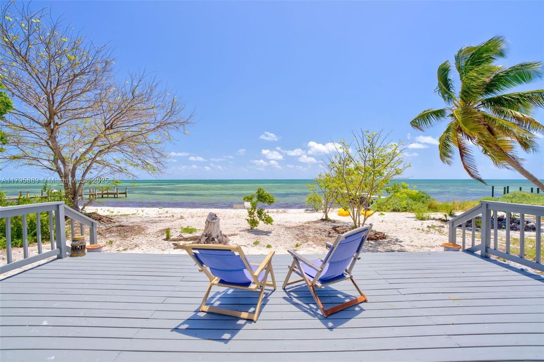 Vendido Recientemente: $699,000 (3 camas, 1 baños, 1162 Pies cuadrados)