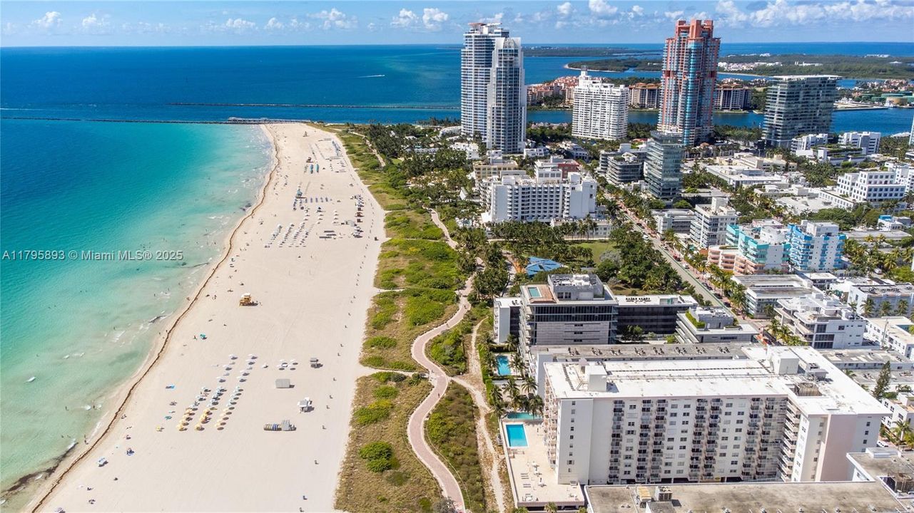 For Sale: $394,000 (1 beds, 1 baths, 662 Square Feet)