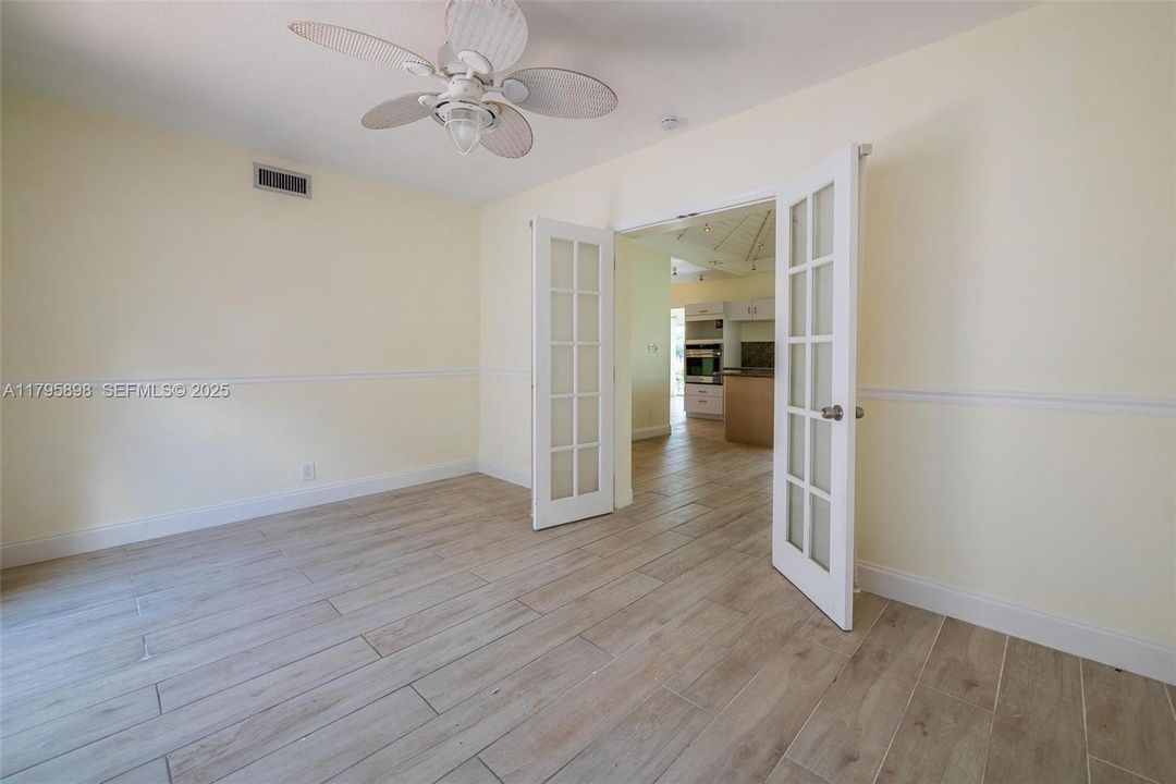 En Venta: $529,000 (2 camas, 2 baños, 2194 Pies cuadrados)