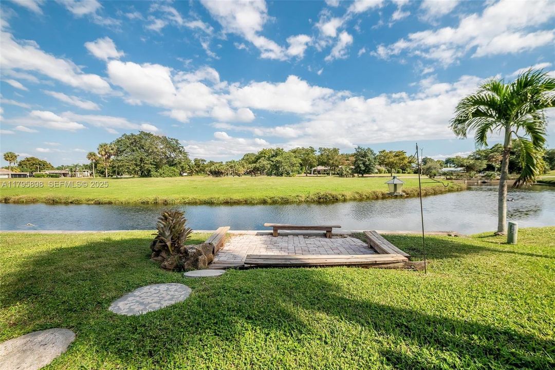 En Venta: $529,000 (2 camas, 2 baños, 2194 Pies cuadrados)