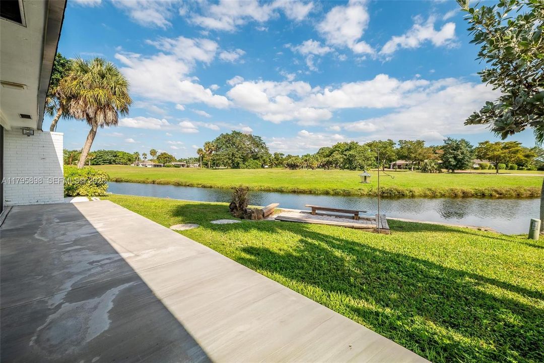 En Venta: $529,000 (2 camas, 2 baños, 2194 Pies cuadrados)