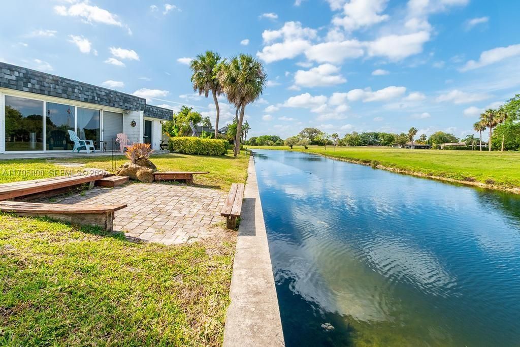 En Venta: $529,000 (2 camas, 2 baños, 2194 Pies cuadrados)