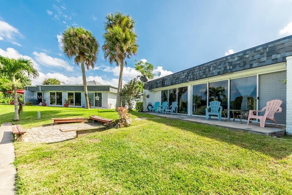 En Venta: $529,000 (2 camas, 2 baños, 2194 Pies cuadrados)