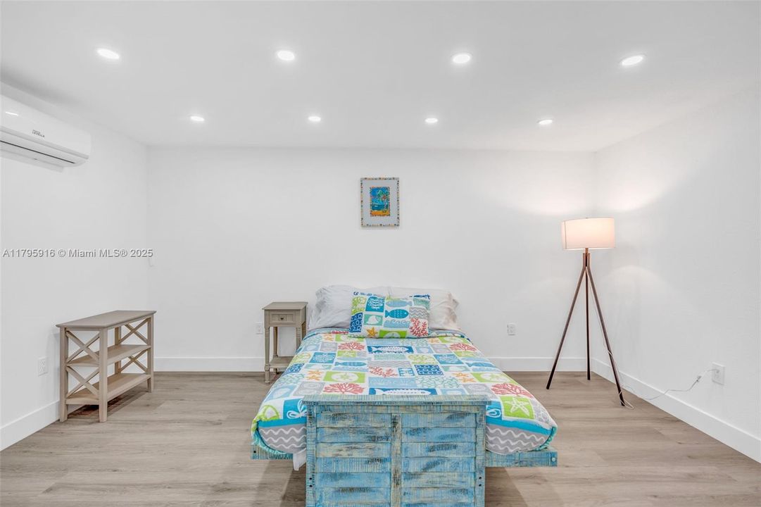 На продажу: $3,699,000 (4 спален, 4 ванн, 3222 Квадратных фут)