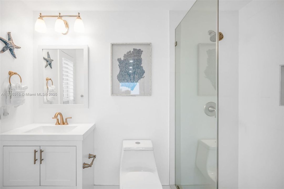 На продажу: $3,699,000 (4 спален, 4 ванн, 3222 Квадратных фут)