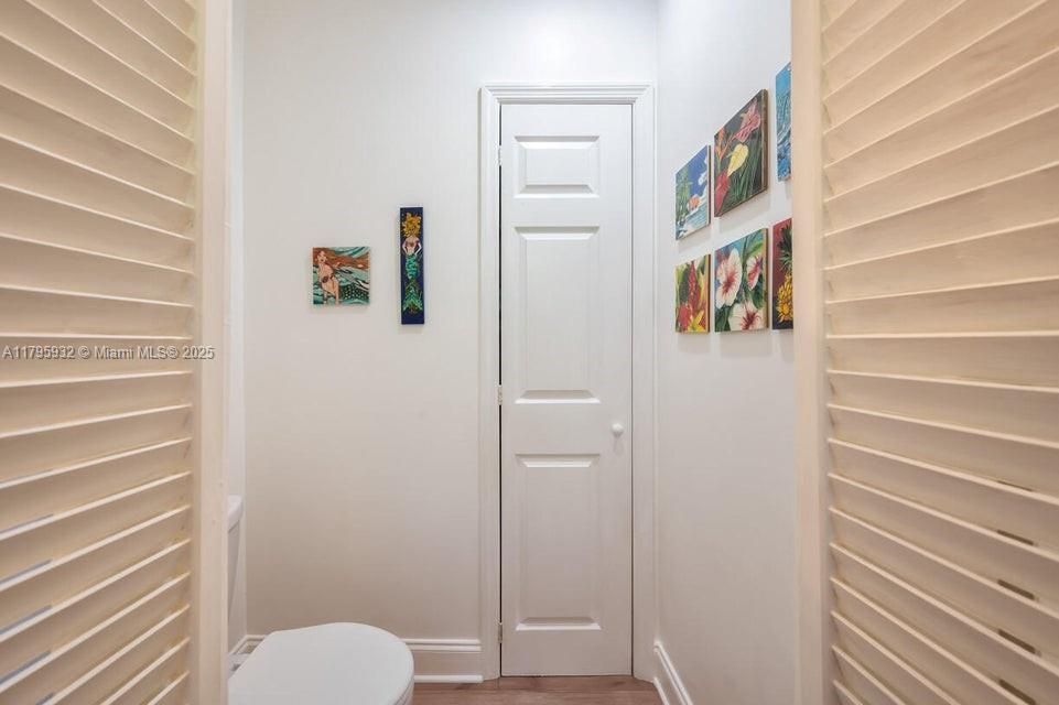 Recently Sold: $1,599,000 (3 beds, 2 baths, 1582 Square Feet)